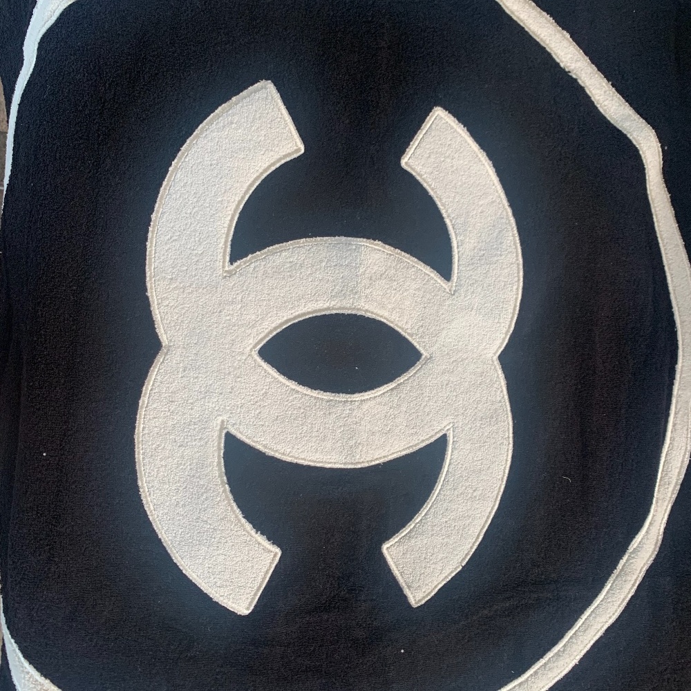 Chanel Large Blanket Bath Towel Black / White